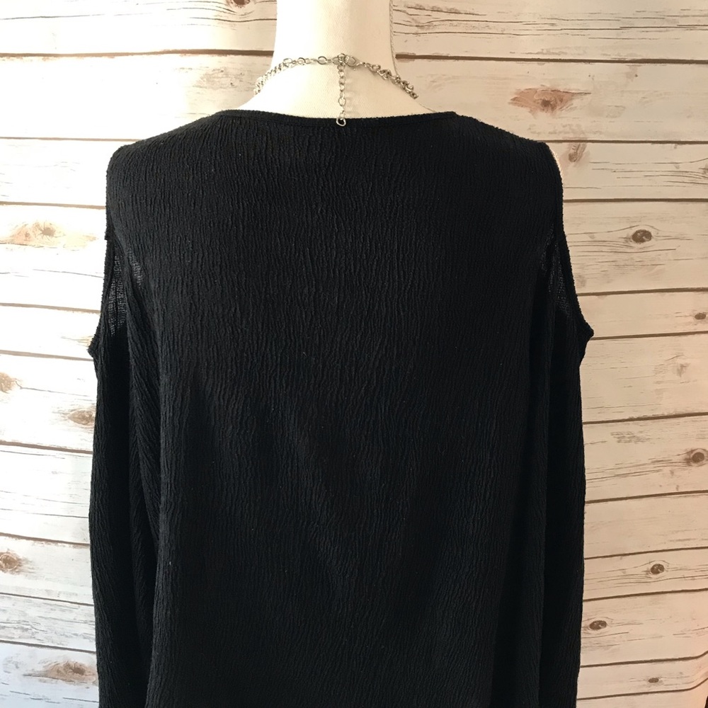 💚H&M Cold Shoulder Ribbed Knit Top - Picture 3 of 7